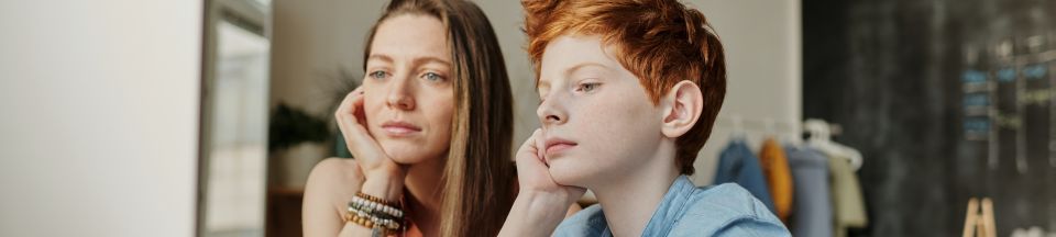 Нужно ли помогать ребенку с уроками